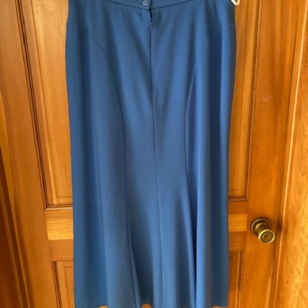 Jacques Vert Elegant Suit, GB 10, US 12, Gorgeous Royal Blue. Bought in London. - Picture 7 of 9